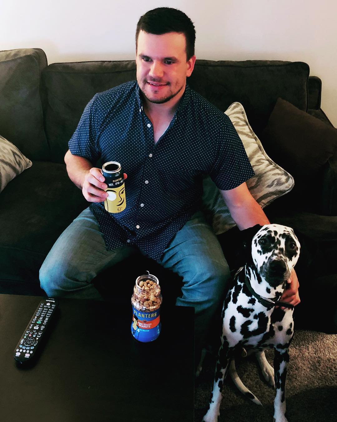 Kyle Schwarber with his pet dog, Peanut