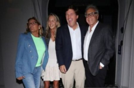 Susan Andrews and her husband, Tucker Carlson with their relatives