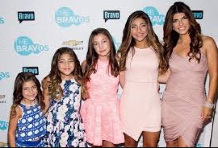 The Giudice family. Know more about Gabriella height, age, twitter, instagram,, family, parents, teresa and many more