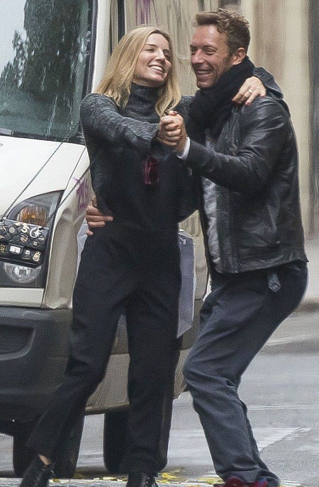 Annabelle Wallis with her former boyfriend, Chris Martin. Is Annabelle Wallis dating or does she has a husband?