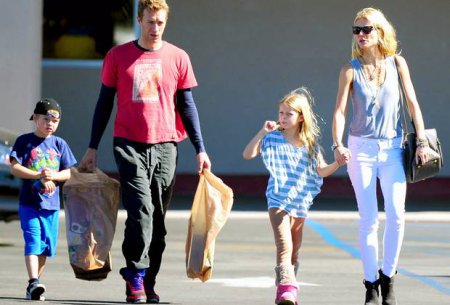 Gwyneth Paltrow with her ex-husband, Chris Martin and their children