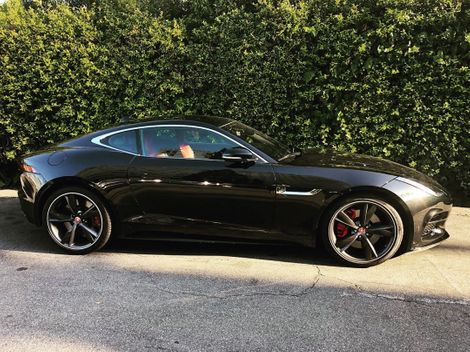 Annabelle Wallis' owns a Jaguar Car. Know more about Annabelle Wallis wealth, properties, assets, cars, automobile and many more