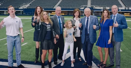 Jerry Jones Jr with his whole family including children, wife