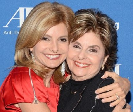 Image: Gloria with her daughter, Lisa Bloom