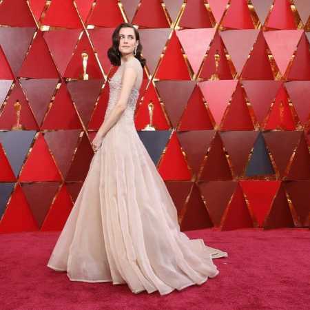 Allison Williams arrived at the red carpet of Oscars Award ceremony