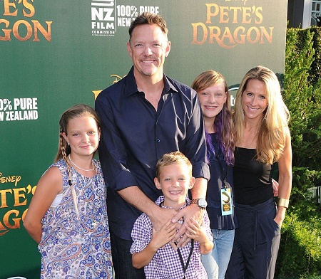 On August 8, 2016, Heather Helm and husband, Matthew Lillard attend the World Premiere of Disney's 'Pete's Dragon' at the El Capitan Theatre in Hollywood, California along with their three kids