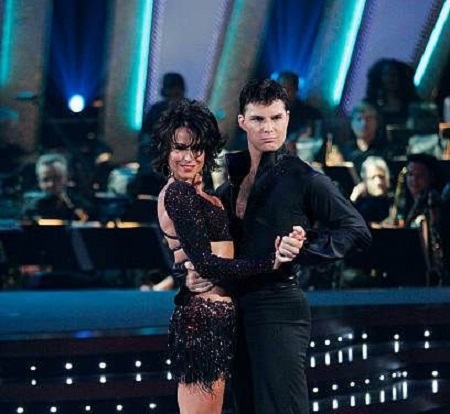 Giselle Fernandez and Jonathan Roberts On Dancing With The Stars