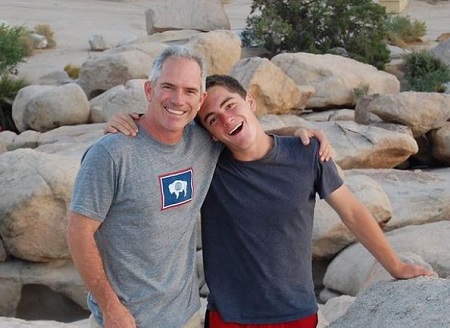 The American You-Tuber Jordan Maron (at the age of around 15) with his father.