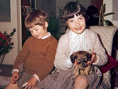 Patricia Amanpour's Daughters, Christiane Amanpour and Fiona Amanpour and Their dog Cindy 