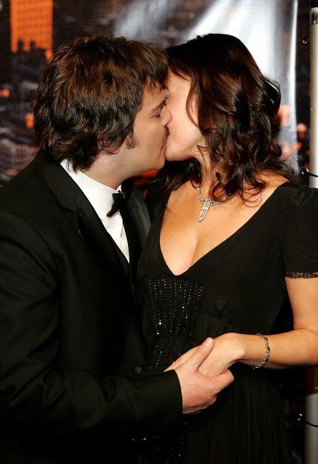 Picture: Jack Black and Tanya Haden wearing a black dress kissed each other at the "King Kong" premiere of Universal Pictures at the Loews Times Square Theater in New York City on December 5, 2005.