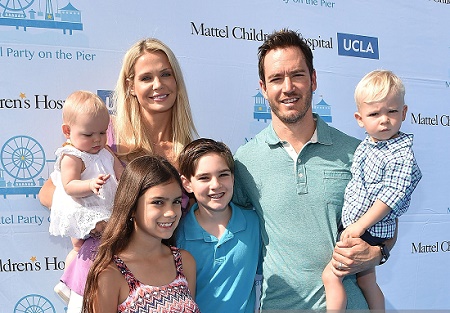 Actor Mark-Paul Gosselaar with his wife Catriona McGinn and 4 kids attended the Mattel Party On The Pier at Santa Monica Pier in Santa Monica, California on September 27, 2015