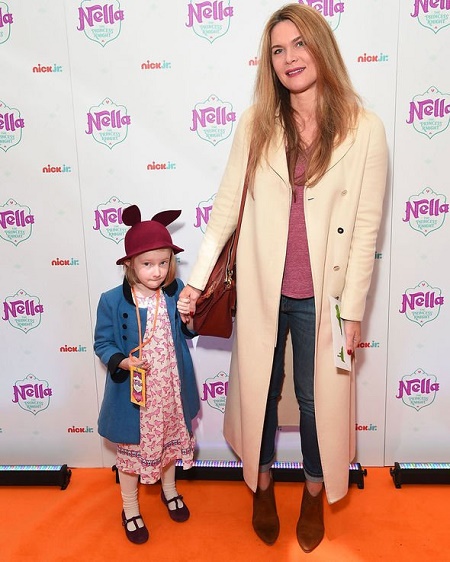 Celina with her 7-years-old daughter.