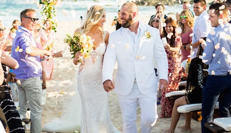 Jon Dorenbos and Annalise Dale at their wedding on a beach in Mexico