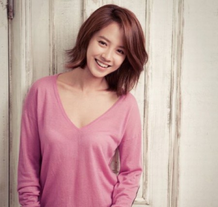 Song Ji-hyo poses for photo shoot
