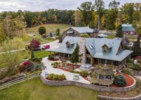 Beth Ann Santos and her former spouse Paul Teutul Sr. sold their Montgomery, NY residence