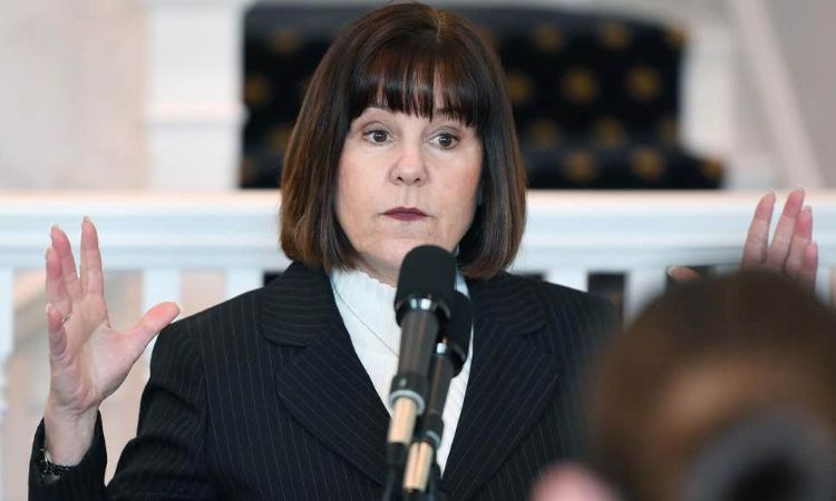 US Vice-President Mike Pence's Wife Karen Pence is a Mother of Three ...