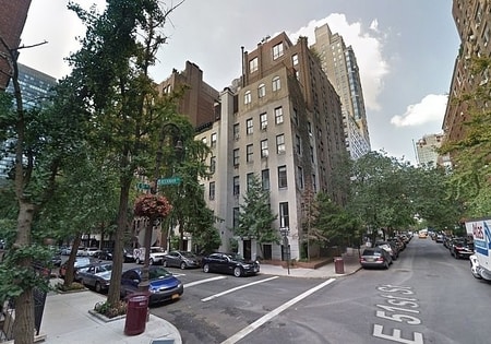 Gloria left a Manhattan apartment for Leopold Jr.