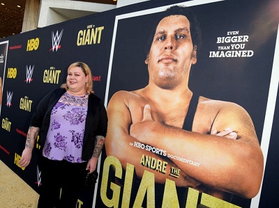 Robin følger sin fars fodspor som bryder's footstep as a wrestler