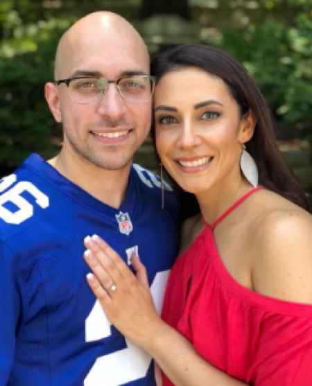 Ali Turiano and got engaged to her boyfriend-turned-husband Ismael Santiago in June 2018.