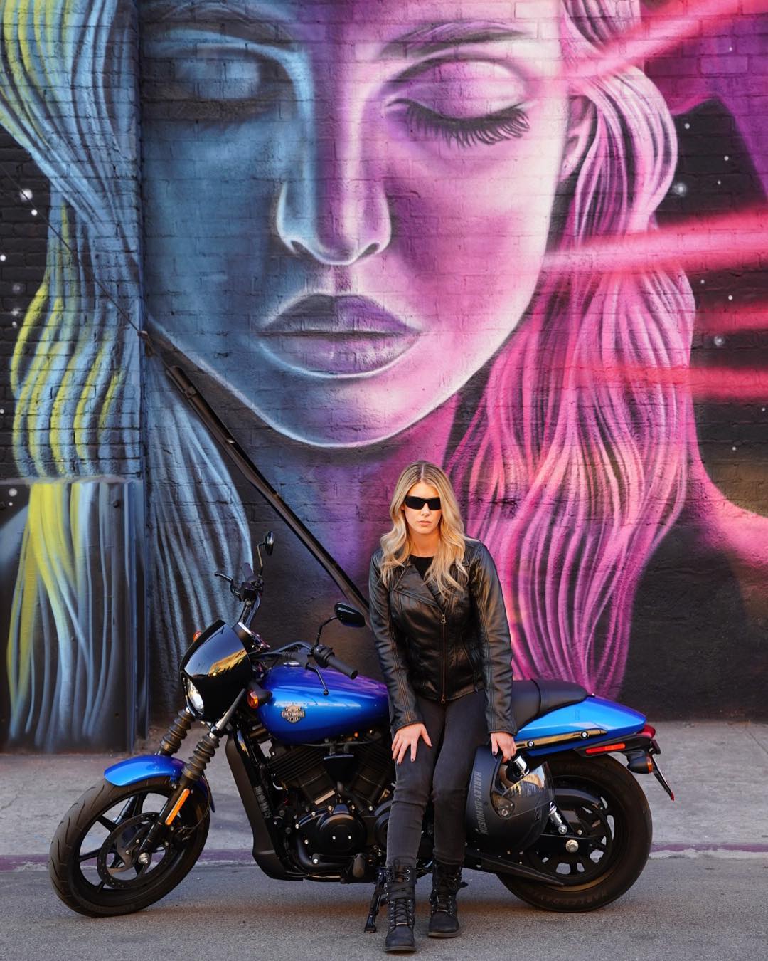 Kelly Rizzo Shooting For Harley Davidson. know more about her net worth, earnings, income, remuneration, salary, property, total assets, wealth and other insurance and bonds