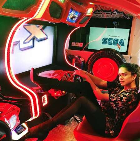 Sasha is much into gaming too. Know more about her net worth, income, salary, remuneration, marriage, dating and many more