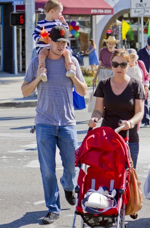 Colin Hanks's wife and children
