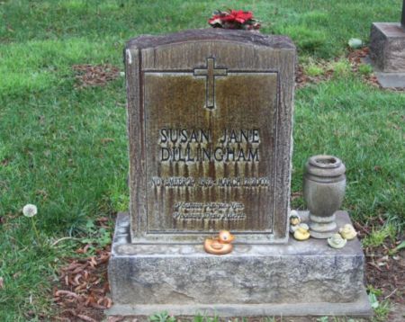 Samantha Lewes' cemetery in California