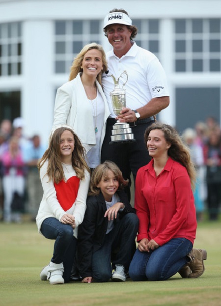 Phil Mickelson and Amy Mickelson with their three adorable children Amanda (right), Sophia (left), and Evan Mickelson (middle).