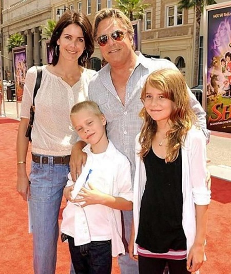 Kelley Phleger with her husband and Children