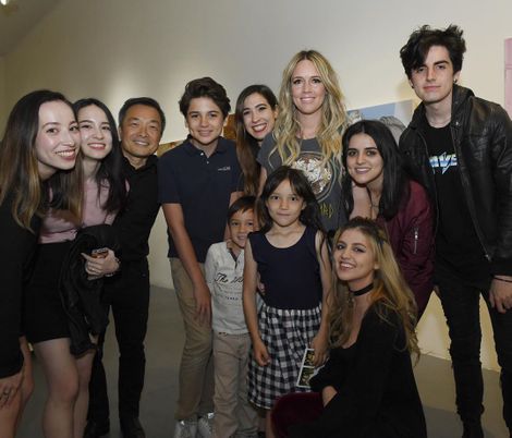 Carla Michelle Lee shared a picture along with her nine children on the special day of Jim Lee's birthday via Instagram on 16 June 2019