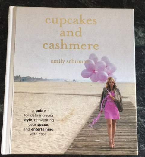  Cupcakes and Cashmere, a book written by Emily Schuman 