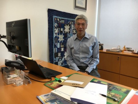 Image: Lee Hsien Yang in his Office, Source: Yahoo News Singapore