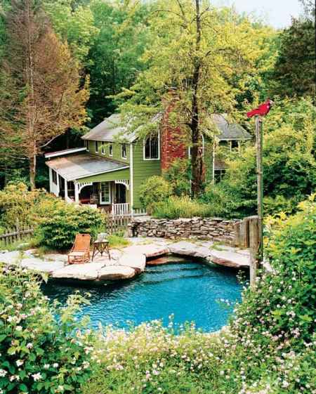 Helena Christensen's house is located in the Catskill Mountains near from Woodstock, New York
