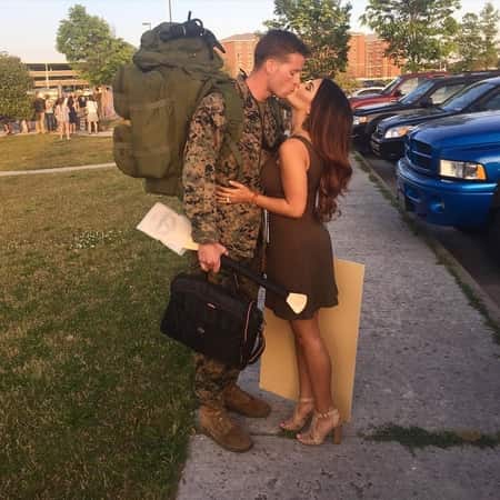James Anderson kissing Nilsa Prowant after returing from the army service