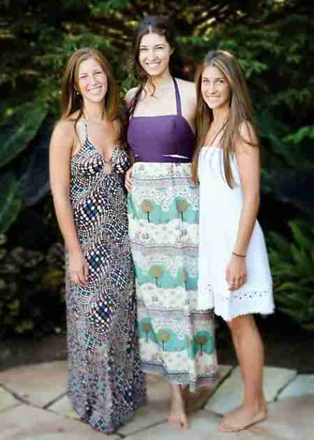 Beth Ostrosky Stern's step daughters, Emily, Ashley and Deborah. Know more Beth's married life with Howard Stern?