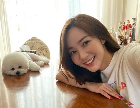 The actress Park Min-young who is living a single life enjoys quality time with her pet dog named Park Leon.