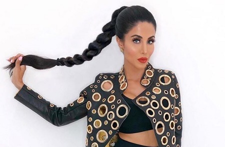  Manny Khoshbin's pretty wife Leyla Milani Khoshbin is the founder of the haircare company named 'Leyla Milani Hair.''
