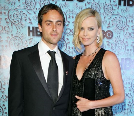  The 'Trapped' actress Charlize Theron and actor Stuart Townsend dated from 2002 to 2010.