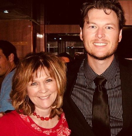 Dorothy Shelton is the mother of a famous country music singer Blake Shelton.