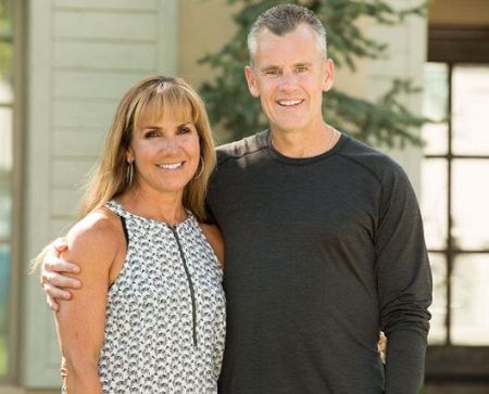 Christine D'Auria and Billy Donovan are married since August 1989.