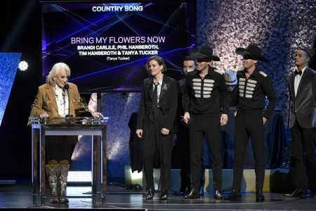 Brandi Carlile, Phil Hanseroth, Tim Hanseroth & Tanya Tucker win the Best Country Song 