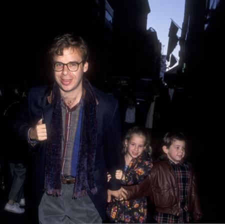 Rachel Moranis and her brother, Mitchell Moranis with her father, Rick Moranis at the premiere of The Nutcracker on 21st November 1993 at the Ziegfeld Theater in New York City, NY. Do you know the interesting facts about Rachel Moranis?