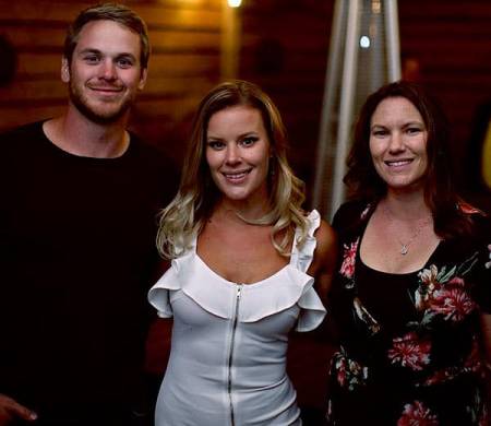 Alexandra Lorex's children, Sherry Holmes, Amanda Holmes, and Mike Holmes, Jr. Does Lorex married for the second time?