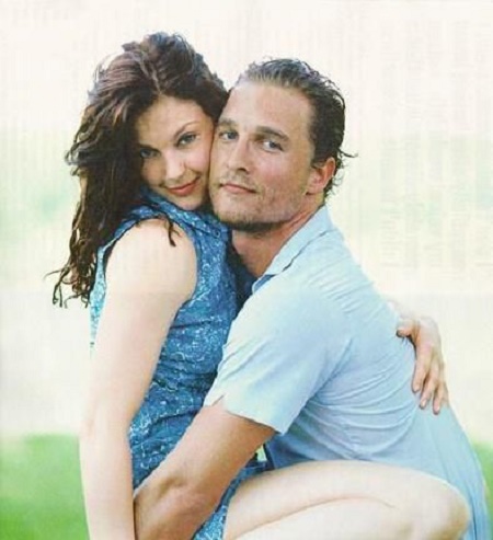 Ashley Judd and his former-girlfriend,  Matthew McConaughey 