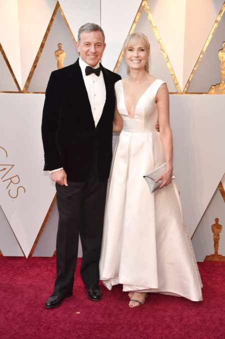 Susan Iger's ex-husband, Bob Iger and Willow Bay in the red carpet of 2020 Oscars. Want to know more about Susan and Robert Iger's past marital life.