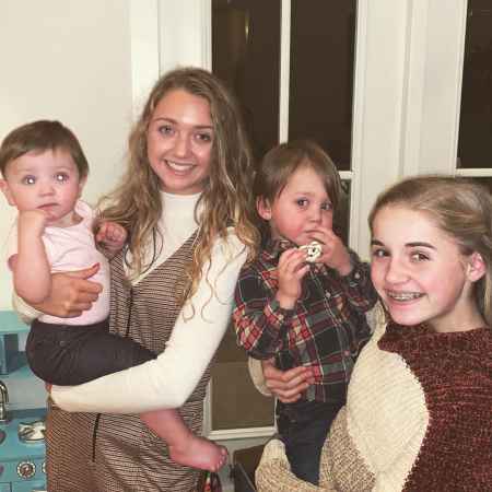 Jason Aldean's children on the Thanksgiving Day. Know more about Jason's family and current marital status. 