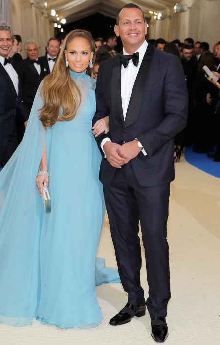 Jennifer Lopez with her fiance, Alex Rodriguez. Want to know more about their wedding plannings?