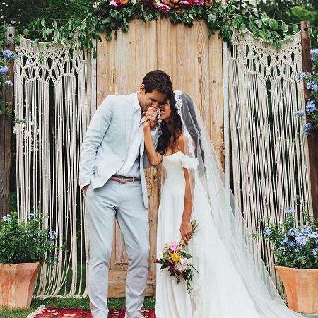 Jane By Design's actress tied the knot with actor, Todd Grinnell on August 29, 2015
