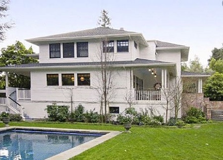 Mark Zuckerberg's $7 Million New House in Palo Alto, California