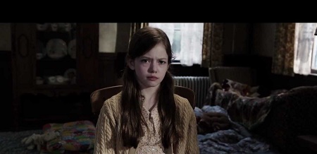 Mackenzie Foy as Cindy Perron in The Conjuring (2013)